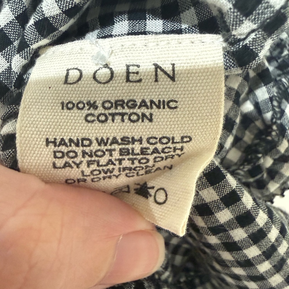 Doen Black and White Gingham traveler Top - Picture 5 of 5